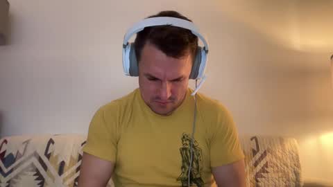 Snapshot of sirbubblesworth chatting on 02-19-25, 07:16 sirbubblesworth online show from 02-19-25, 07:16