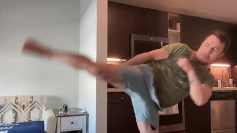 Snapshot of sirbubblesworth chatting on 03-07-25, 11:38 sirbubblesworth online show from 03-07-25, 11:38