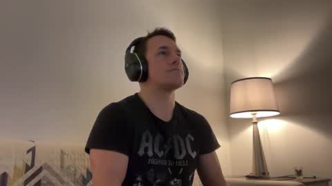 Snapshot of sirbubblesworth chatting on 03-10-25, 03:34 sirbubblesworth online show from 03-10-25, 03:34