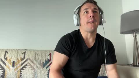 Snapshot of sirbubblesworth chatting on 03-12-25, 12:10 sirbubblesworth online show from 03-12-25, 12:10