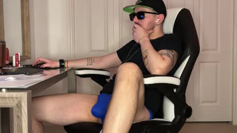 Sir Daddy McQween online show from 01-11-26, 06:40