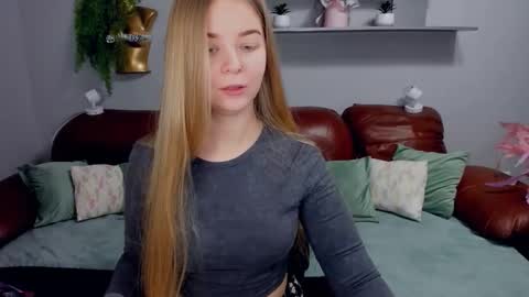 SirenaBloom online show from 03-04-26, 04:40