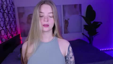 SirenaBloom online show from 06-05-26, 05:36
