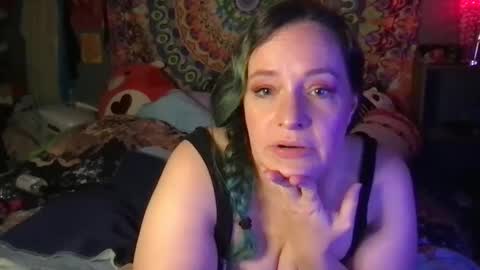 Snapshot of sirenfalls888 chatting on 10-02-25, 04:41 RavenFalls Aphrodite Priestess online show from 10-02-25, 04:41