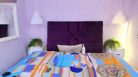 Snapshot of sirenyrouss chatting on 06-11-26, 02:53 sirenyrouss online show from 06-11-26, 02:53
