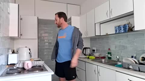 Giovanni online show from 09-15-25, 10:15