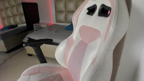 Snapshot of sirio_js chatting on 01-17-26, 04:28 sirio_js online show from 01-17-26, 04:28