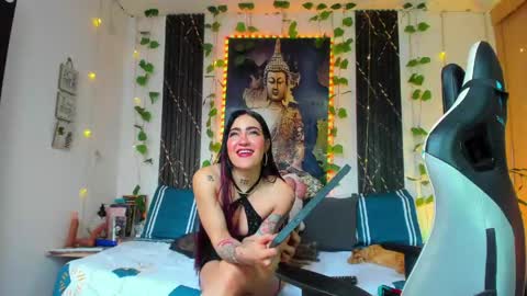 Snapshot of sirius_smith chatting on 05-25-26, 04:46 koral online show from 05-25-26, 04:46