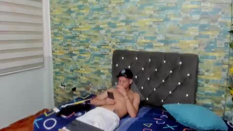 SIR RYANT online show from 03-05-25, 05:18