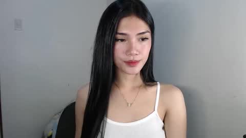 Snapshot of sissy_aljane chatting on 12-18-25, 02:01 Aljane online show from 12-18-25, 02:01