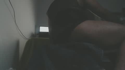 Snapshot of sissyboilooking chatting on 12-19-24, 06:34 RESPONDS WELL TO ... online show from 12-19-24, 06:34