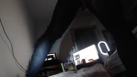 Snapshot of sissyboilooking chatting on 12-20-24, 01:43 RESPONDS WELL TO ... online show from 12-20-24, 01:43