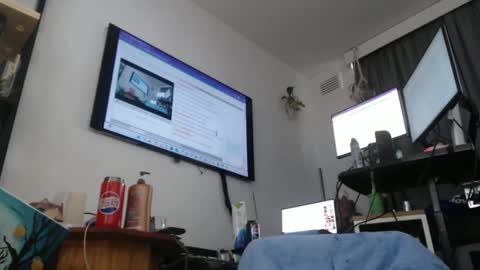 Snapshot of sissyboilooking chatting on 09-13-25, 04:23 RESPONDS WELL TO ... online show from 09-13-25, 04:23