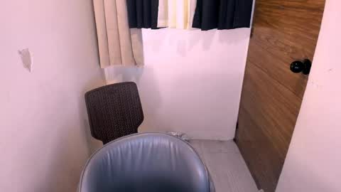 Snapshot of sissycumdumpster_goldey chatting on 05-11-26, 02:45 sissycumdumpster_goldey online show from 05-11-26, 02:45