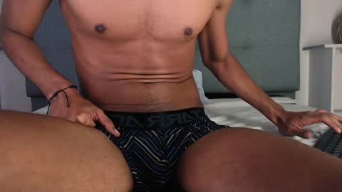 Snapshot of sissydoll_ chatting on 01-05-25, 09:47 TOMY online show from 01-05-25, 09:47