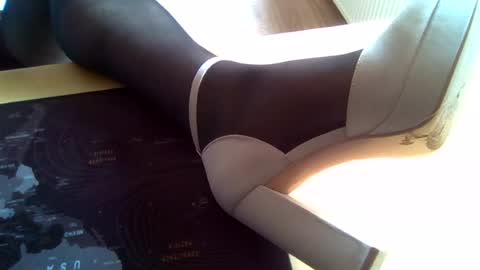 Snapshot of sissyhannah17112 chatting on 06-30-26, 09:54 sissyhannah17112 online show from 06-30-26, 09:54