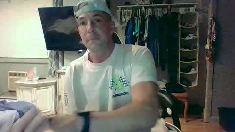 Snapshot of sitonmyfacemeowmm chatting on 12-18-25, 09:43 sitonmyfacemeowmm online show from 12-18-25, 09:43