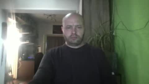Snapshot of sixten113 chatting on 03-25-26, 06:52 sixten113 online show from 03-25-26, 06:52