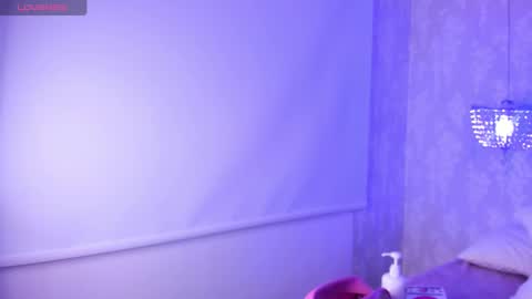 Snapshot of skailyn_angels chatting on 02-28-26, 11:33 SKAILYN ANGELS online show from 02-28-26, 11:33