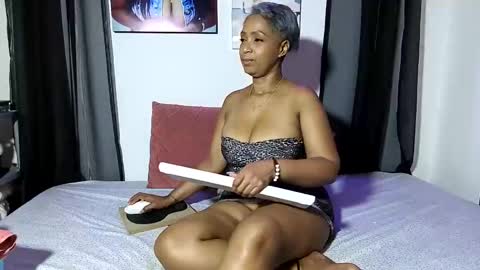 Skarlleth online show from 10-10-25, 01:48