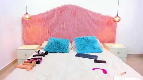 Snapshot of skarletruiz chatting on 09-30-25, 05:12 skarletruiz online show from 09-30-25, 05:12