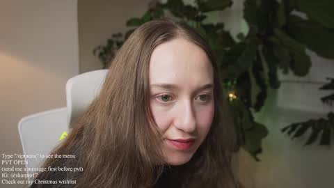 Im Scarlett  ONLINE  5pm-10pm NYC time  online show from 12-22-24, 07:21