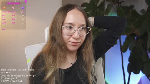 Im Scarlett  ONLINE  5pm-10pm NYC time  online show from 01-22-25, 09:10