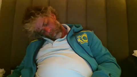 Snapshot of skataz89999 chatting on 12-17-25, 03:51 AJAY online show from 12-17-25, 03:51