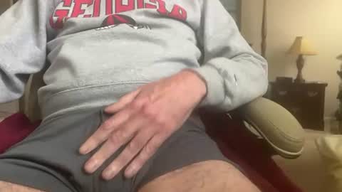 Snapshot of skeet46 chatting on 01-11-25, 08:21 skeet46 online show from 01-11-25, 08:21