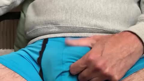 Snapshot of skeet46 chatting on 10-28-25, 07:16 skeet46 online show from 10-28-25, 07:16