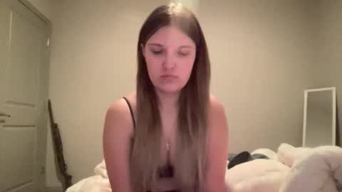 Snapshot of skiimaskabby chatting on 02-04-26, 04:40 skiimaskabby online show from 02-04-26, 04:40