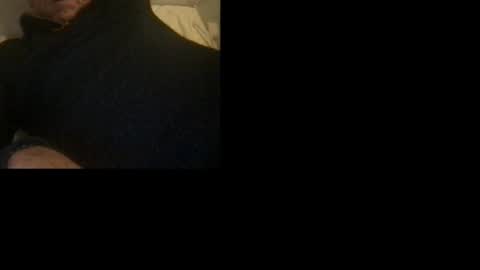 Snapshot of skima48 chatting on 12-18-25, 01:00 skima48 online show from 12-18-25, 01:00
