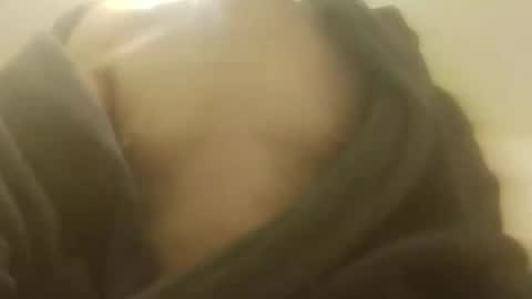 Snapshot of skimmer70z chatting on 03-01-25, 06:11 skimmer70z online show from 03-01-25, 06:11