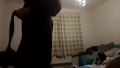 Snapshot of skimmer70z chatting on 10-24-25, 03:03 skimmer70z online show from 10-24-25, 03:03