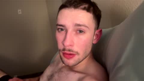 Snapshot of skinndick214 chatting on 11-25-25, 10:26 daddy online show from 11-25-25, 10:26