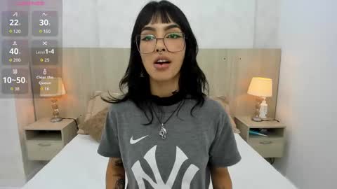 Emily Rojas online show from 10-09-25, 03:37