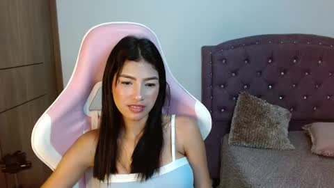 Hailey online show from 03-05-25, 05:50