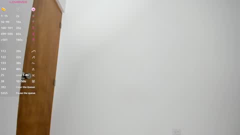 Snapshot of skinny_isabela chatting on 02-03-25, 11:20 Isabela online show from 02-03-25, 11:20