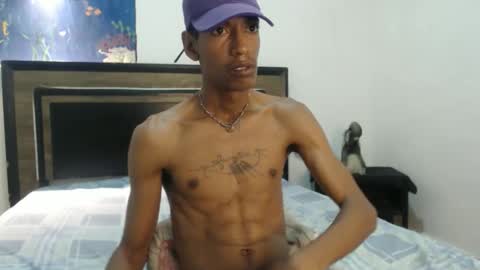 Snapshot of skinny_long_cock chatting on 02-01-26, 04:22 Albert online show from 02-01-26, 04:22