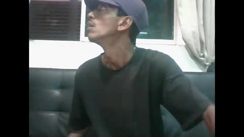 Snapshot of skinny_long_cock chatting on 06-10-26, 04:01 Albert online show from 06-10-26, 04:01