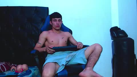 Snapshot of skinny_marked chatting on 01-15-26, 06:11 skinny marked online show from 01-15-26, 06:11