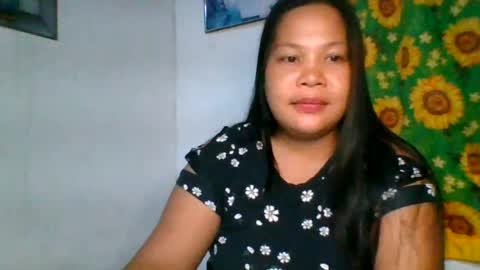 skinny_momma32 online show from 07-26-26, 09:00