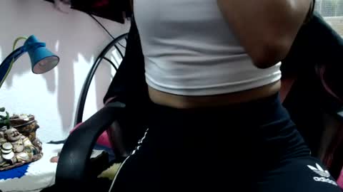 Snapshot of skinny_sexy666 chatting on 06-18-26, 06:56 skinny_sexy666 online show from 06-18-26, 06:56