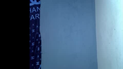 Snapshot of skinnybeauty1 chatting on 02-21-26, 06:20 Linda independent model online show from 02-21-26, 06:20