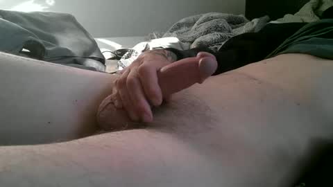 Snapshot of skinnyboi454 chatting on 06-21-26, 11:13 skinnyboi454 online show from 06-21-26, 11:13
