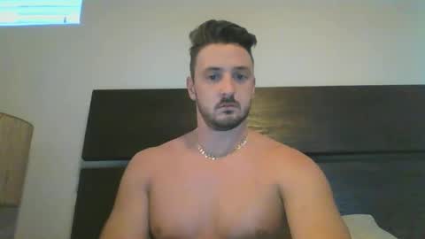 skinnyguylongdick1 online show from 01-30-25, 12:39
