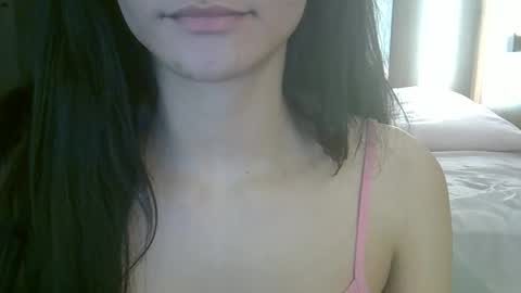 skinnykittencam online show from 04-18-26, 03:43