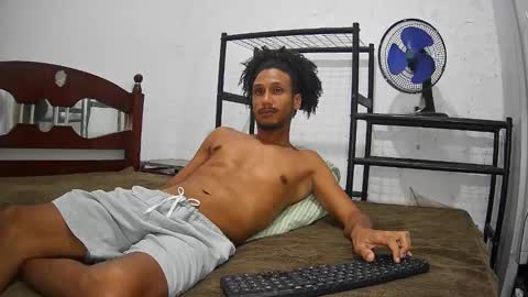 Skinny Latin Man online show from 09-30-25, 09:53