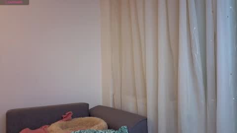 Snapshot of skinnymode chatting on 10-24-25, 06:43 SkinnyMode online show from 10-24-25, 06:43