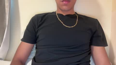 Snapshot of skinnypapi chatting on 10-02-25, 12:39 papi online show from 10-02-25, 12:39